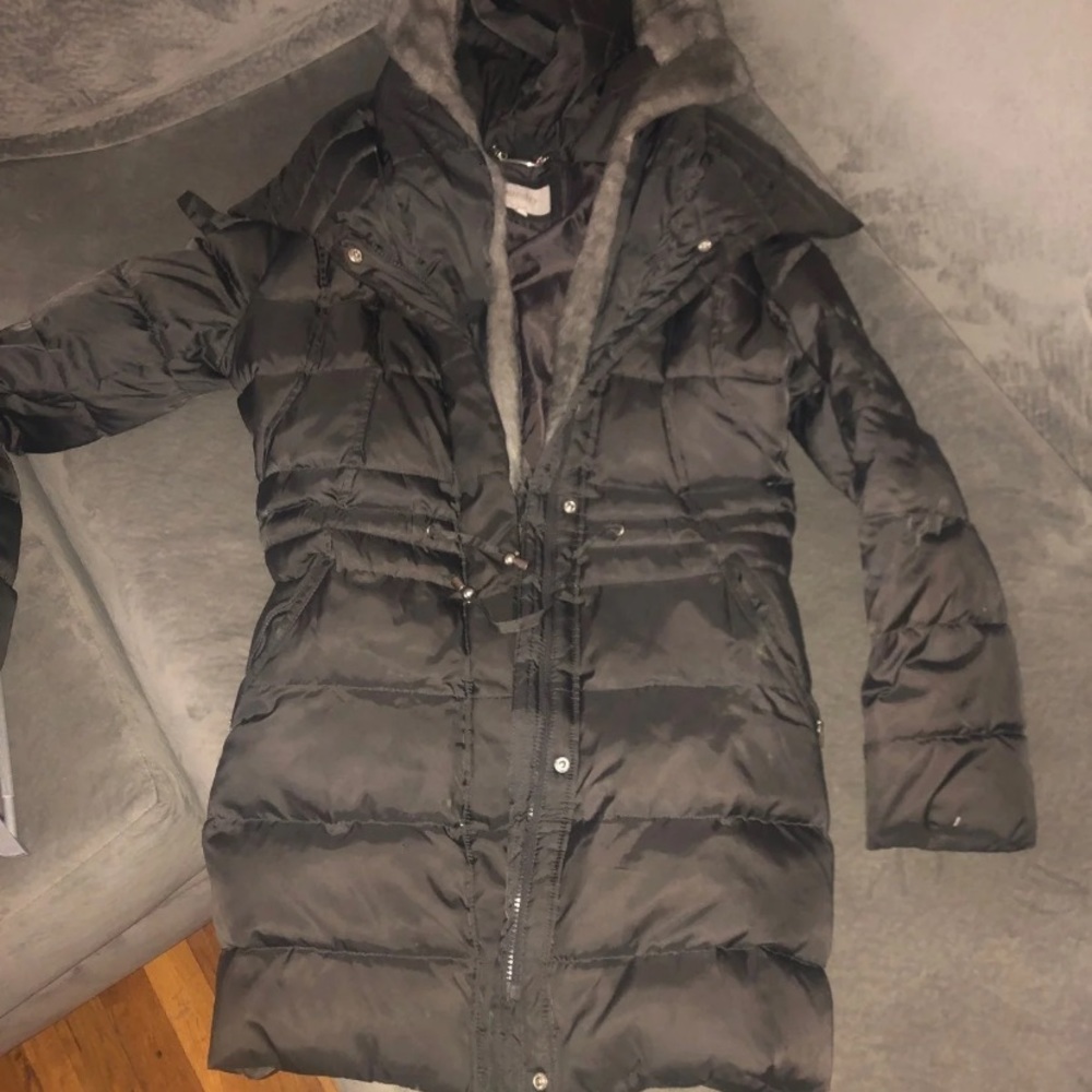 Chinese laundry coat